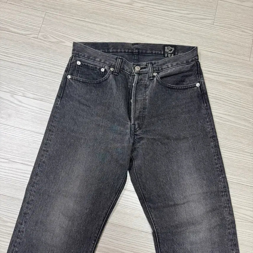 [SOLD OUT] 오어슬로우 바지 105W STONE DENIM - BLACK 1사이즈
