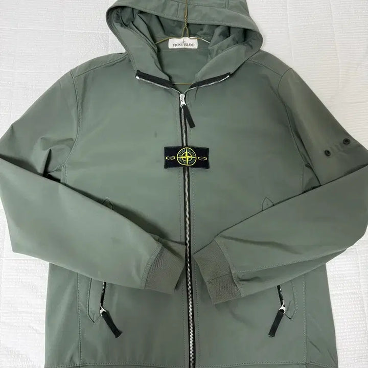[SOLD OUT] 스톤아일랜드 소프트쉘 라이트 xl