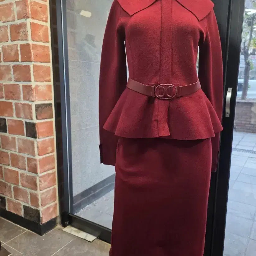 [BUNJANG] Wine Wool Two-Piece Suit Set / 와인색 모직 투피스 정장 세트