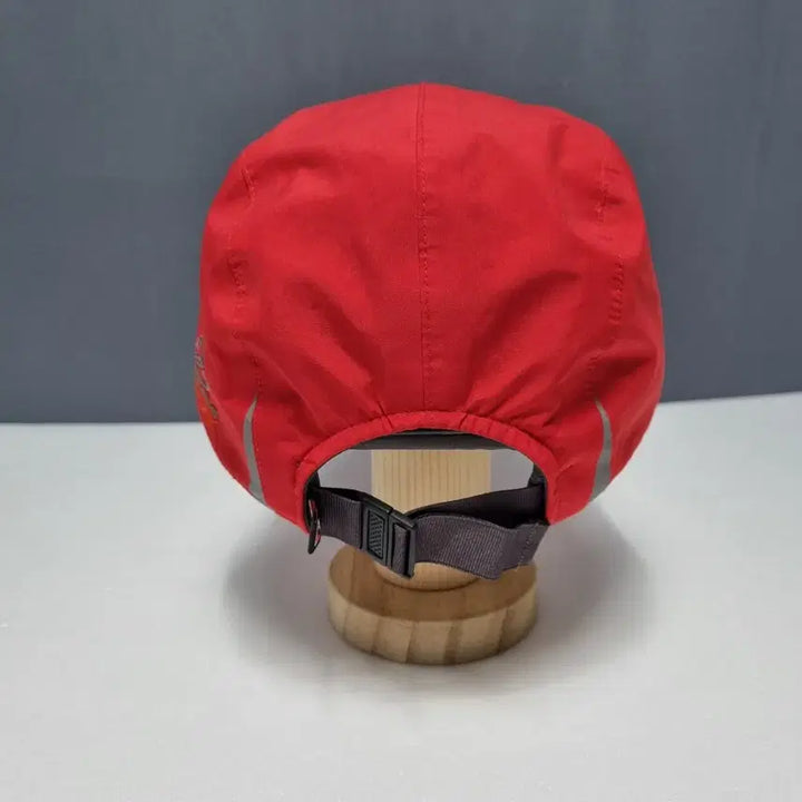 [BUNJANG] Black Yak Gore-Tex Red Ball Cap / 블랙야크 고어텍스 귀도리 볼캡 남자보통두상ㅡ0410