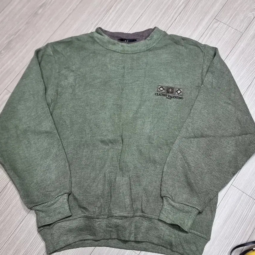 [BUNJANG] CLAUDIO VALENTINO Khaki Sweatshirt / 일본제 CLAUDIO VALENTINO 맨투맨 티셔츠(95.100)