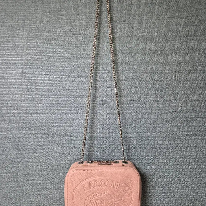 [BUNJANG] Lacoste Pink Chain Crossbody Bag / 라코스테 핑크 체인 크로스백 (새상품)