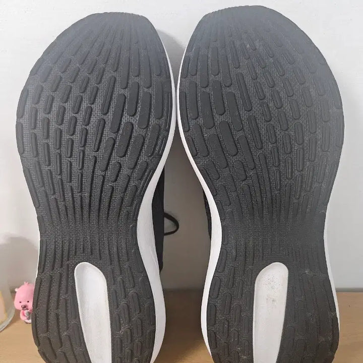 [SOLD OUT] 아디다스 리스폰스 러너 270사이즈 런닝화(택포)