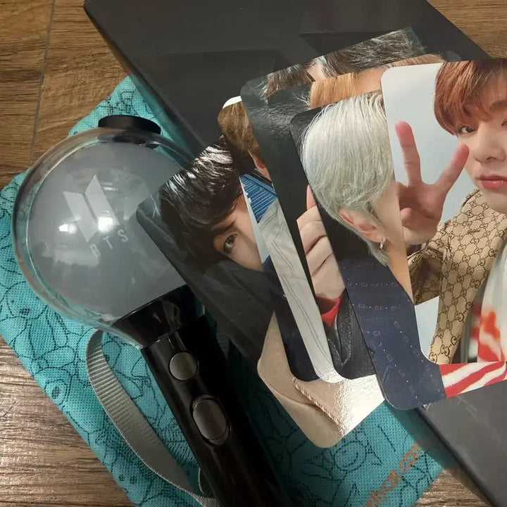 [SOLD OUT] [BUNJANG] BTS Army Bomb Ver. 3 Light Stick / 아미밤 아미밤 ver.3 삼미밤 판매(실사용 3회) 맵더소울 응원봉