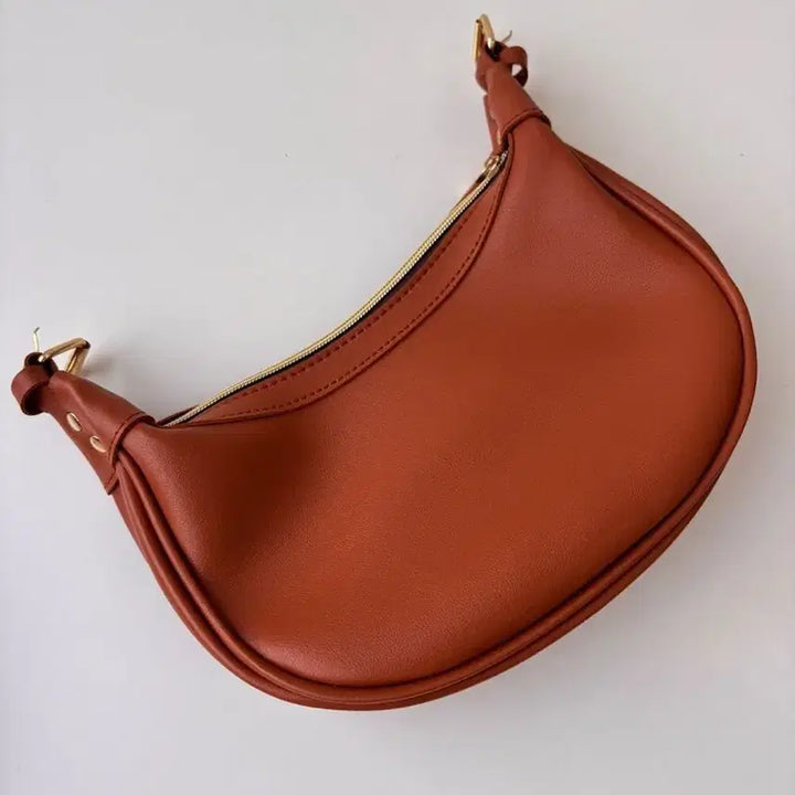 [BUNJANG] Leather Half-Moon Shoulder Bag / 소가죽 반달숄더백