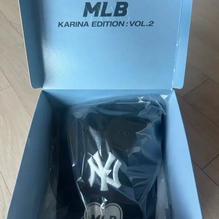 [SOLD OUT] MLB 엠엘비 카리나 에디션