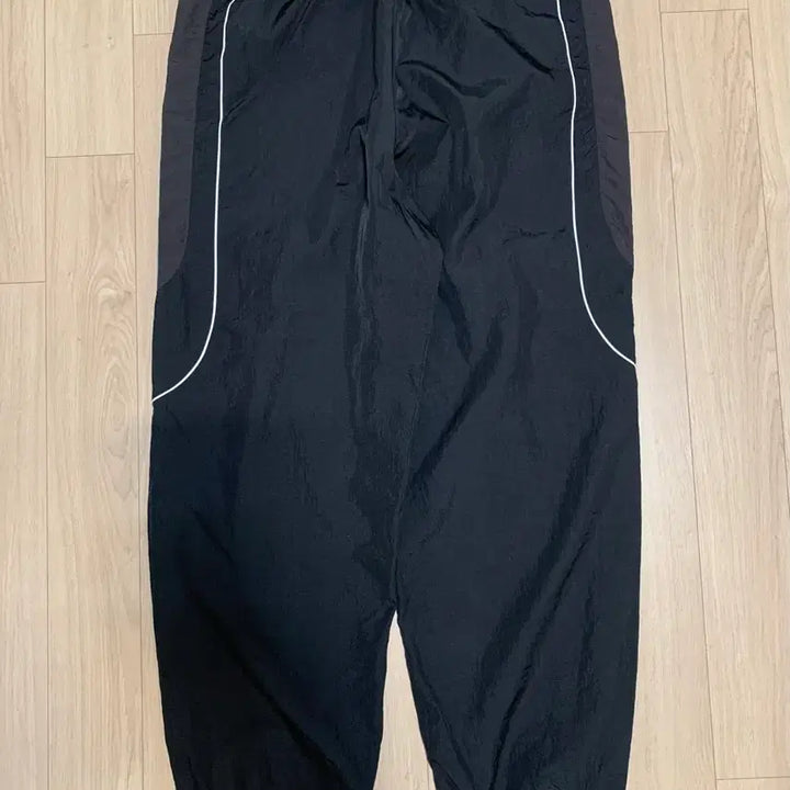 [SOLD OUT] 엄브로 26SS HBL OG 우븐 팬츠