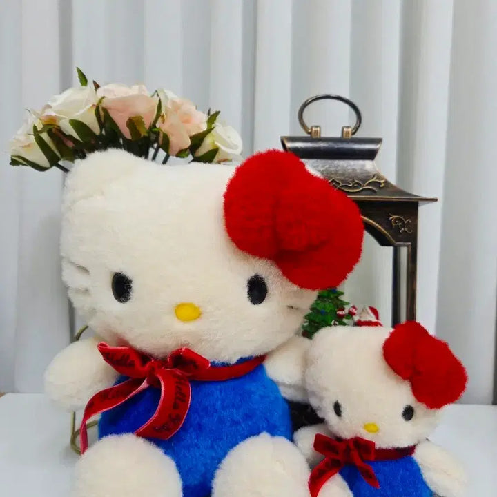 [BUNJANG] Hello Kitty New Retro Doll + Keyring Set / 헬로키티 뉴 레트로 인형+키링세트 새상품