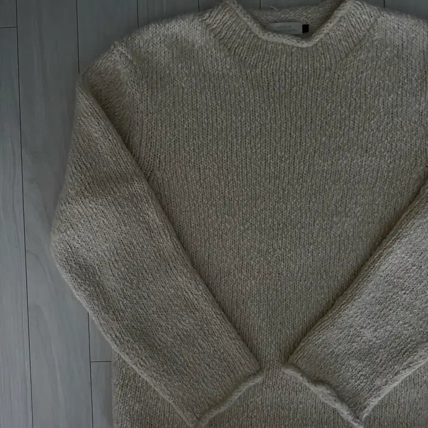 [BUNJANG] AMomento Hair Slub Pullover Knit Ecru L / 25FW 아모멘토 헤어리 슬럽 풀오버 니트 에크루 L