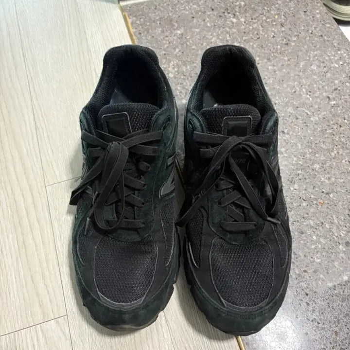 [SOLD OUT] [280] 뉴발란스 990v4 트리플블랙