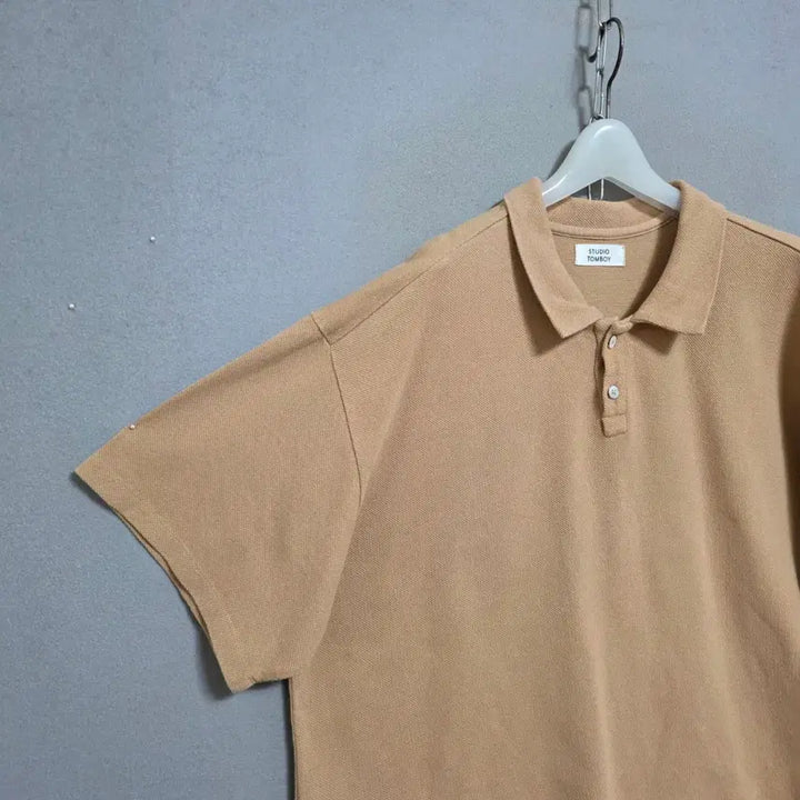 [BUNJANG] Tomboy Oversized Beige Collar T-Shirt FF / 톰보이 박시한 베이지 카라 티셔츠 FF  n4161