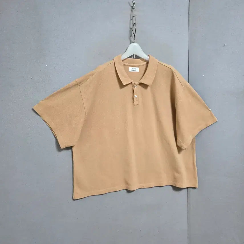 [BUNJANG] Tomboy Oversized Beige Collar T-Shirt FF / 톰보이 박시한 베이지 카라 티셔츠 FF  n4161