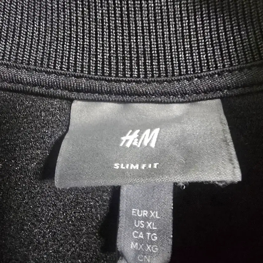 [BUNJANG] H&amp;M Slim Fit Black Zip-up XL / H&amp;M 슬림핏 블랙 집업 XL