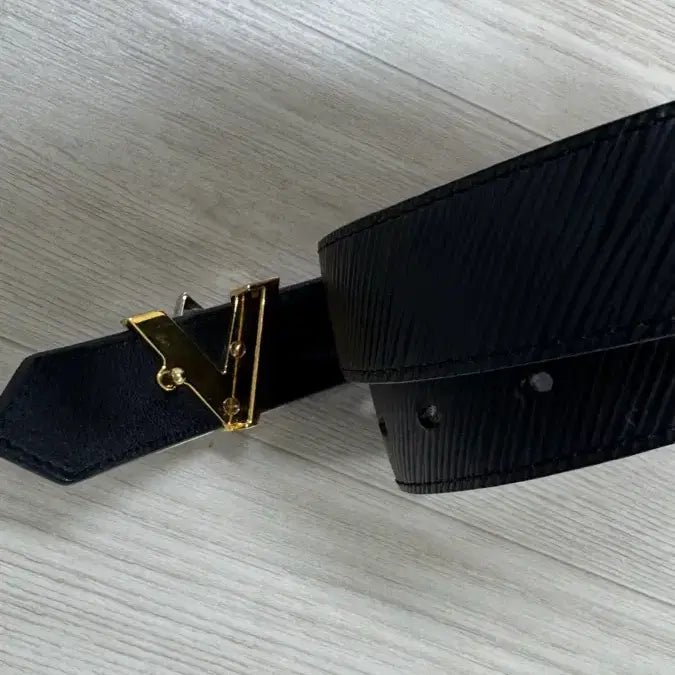 [SOLD OUT] 루이비통 LV 트위스트 벨트