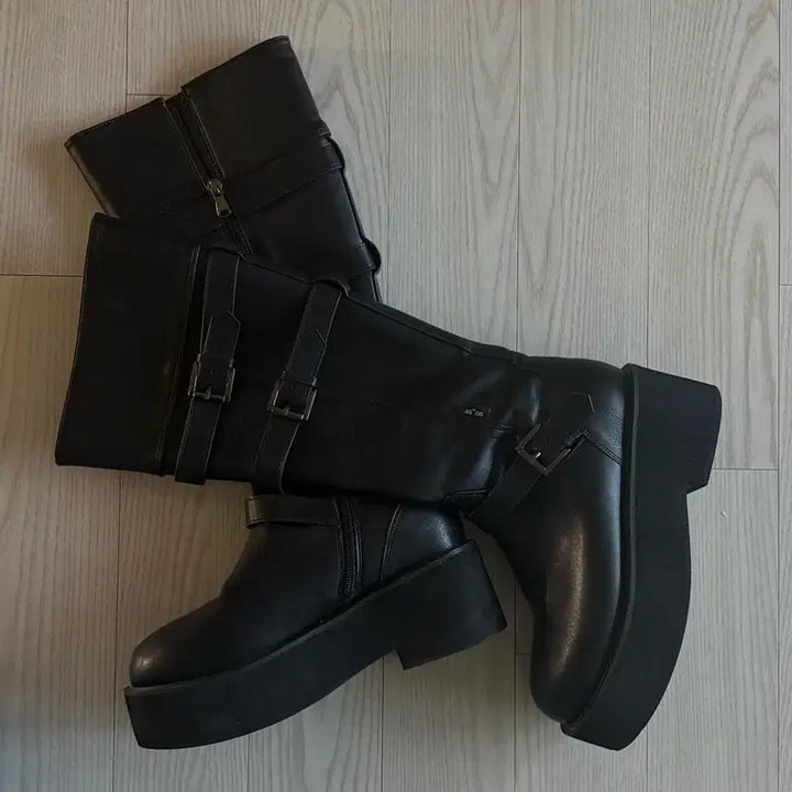 [SOLD OUT] 애즈온 마야부츠 롱 240