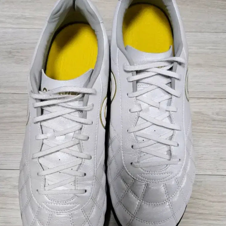 [BUNJANG] Upower Mark 2 Futsal Shoes Size 270 / 우파워 마크2 270사이즈