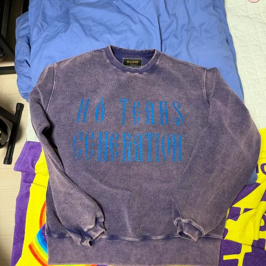 [BUNJANG] Blackout Notorious Sweatshirt M / 블랙아웃 노티어스 스웻셔츠 M