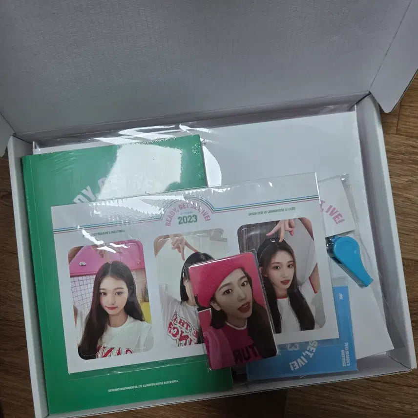 [SOLD OUT] 아이브 2023 시즌그리팅 새상품