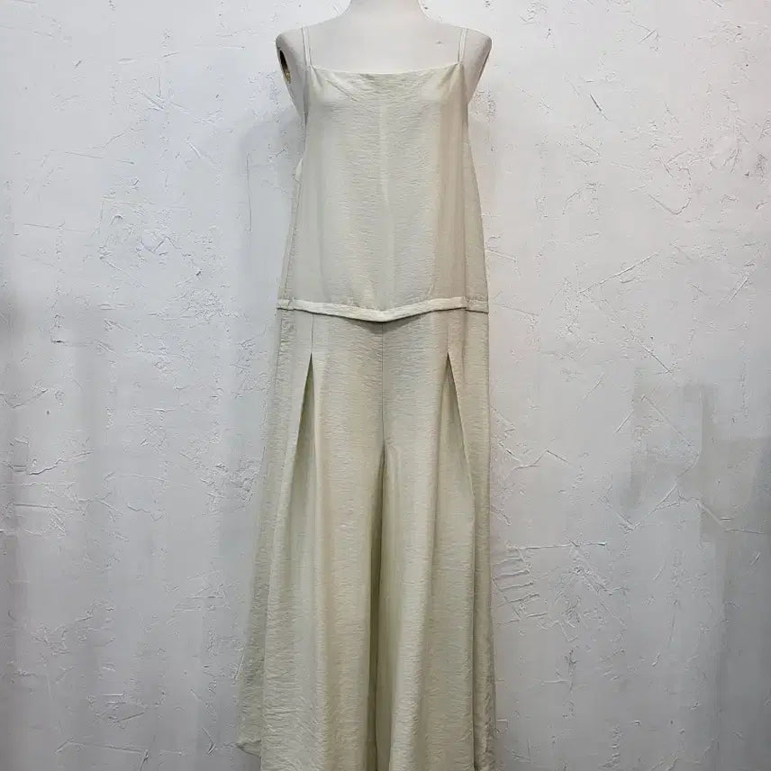 [SOLD OUT] 나시점프슈트 F
