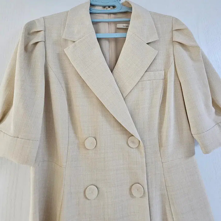 [BUNJANG] Kenneth Lady Double Button Beige Dress / 케네스레이디 더블버튼 베이지 원피스 새제품 팝니다