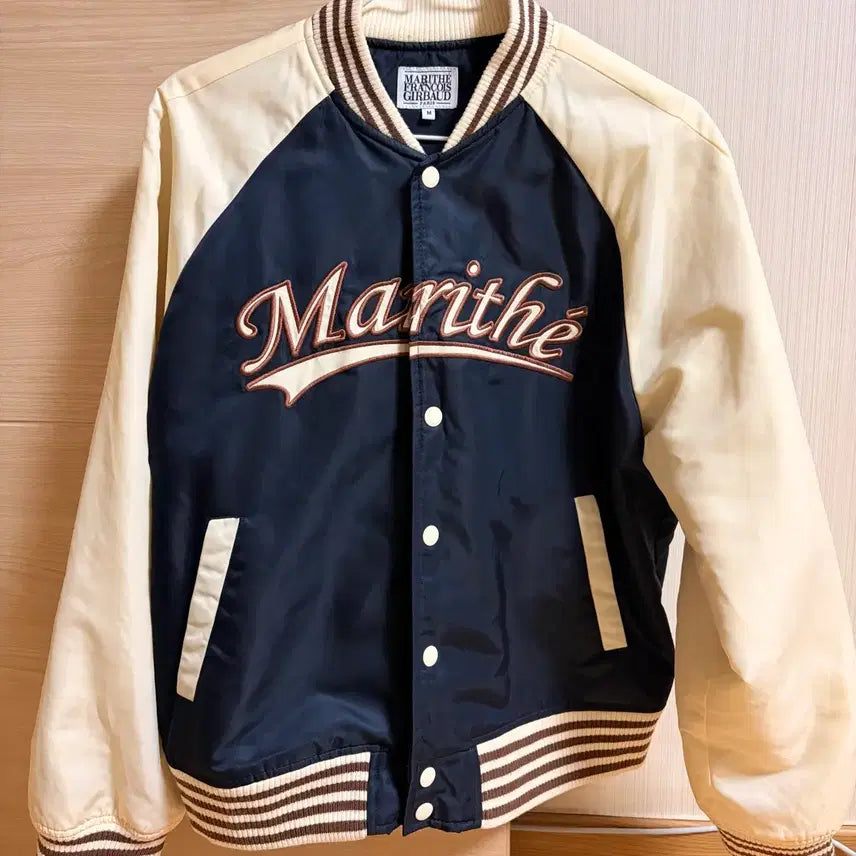 [BUNJANG] Marithe Glossy Baseball Jacket (M) / 마리떼 글로시 베이스볼 자켓 (m)