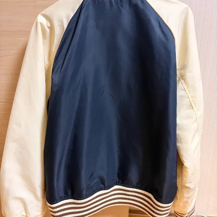 [BUNJANG] Marithe Glossy Baseball Jacket (M) / 마리떼 글로시 베이스볼 자켓 (m)