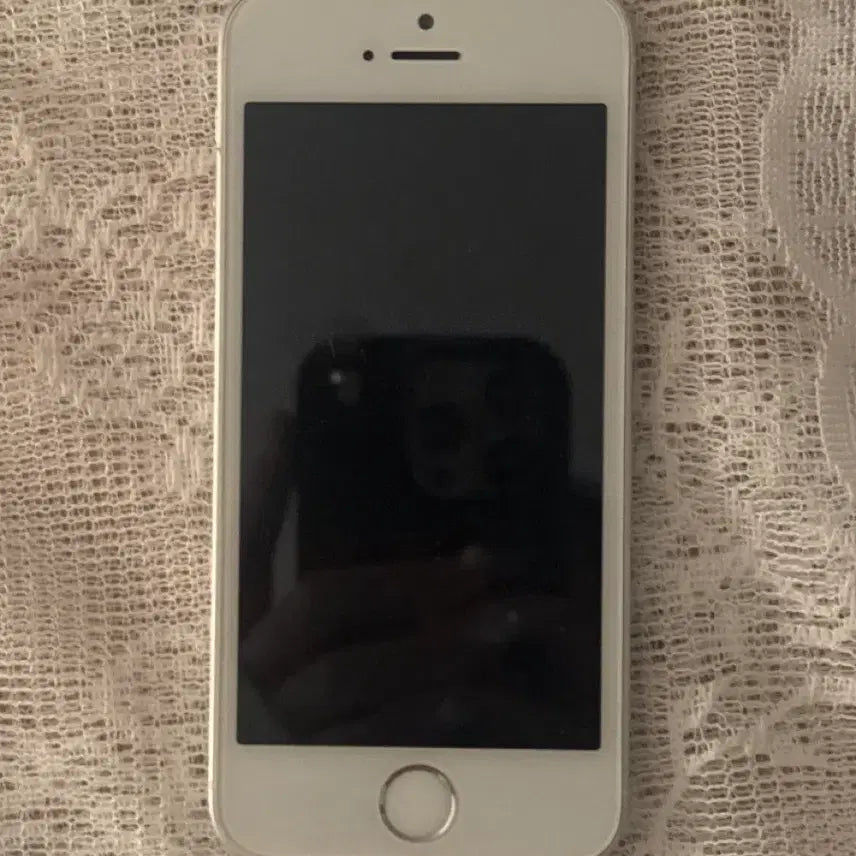 [BUNJANG] Apple iPhone SE 16GB White Unlocked / 애플 아이폰 화이트 공기계 se 16