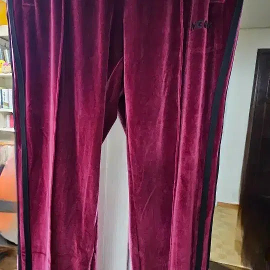 [BUNJANG] NERDY Velvet Track Pants M Burgundy / 새상품)널디벨벳팬츠M버건디트랙바지트레이닝너디NERDY판매