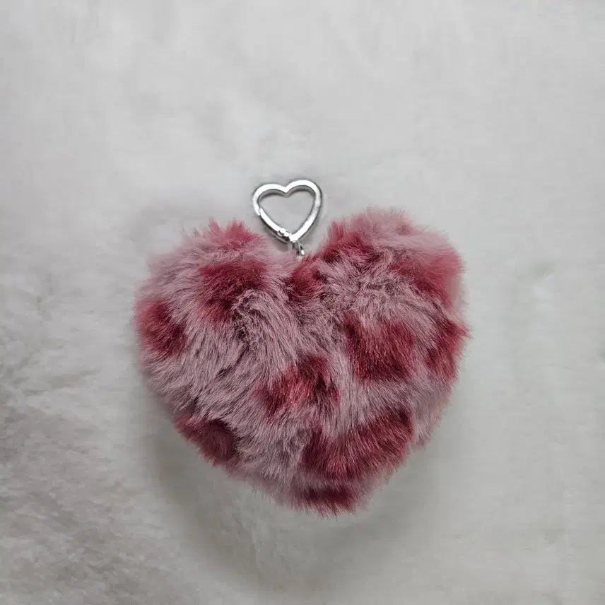 [BUNJANG] Pink Leopard Fur Heart Keyring / 하트 핑크 레오파드 퍼 키링