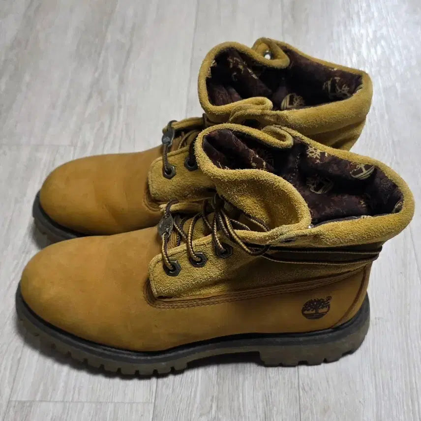 [BUNJANG] Timberland 6-Inch Waterproof Roll-Top Boots / [235~240]팀버랜드 6인치 워터프루프 롤탑 여성부츠