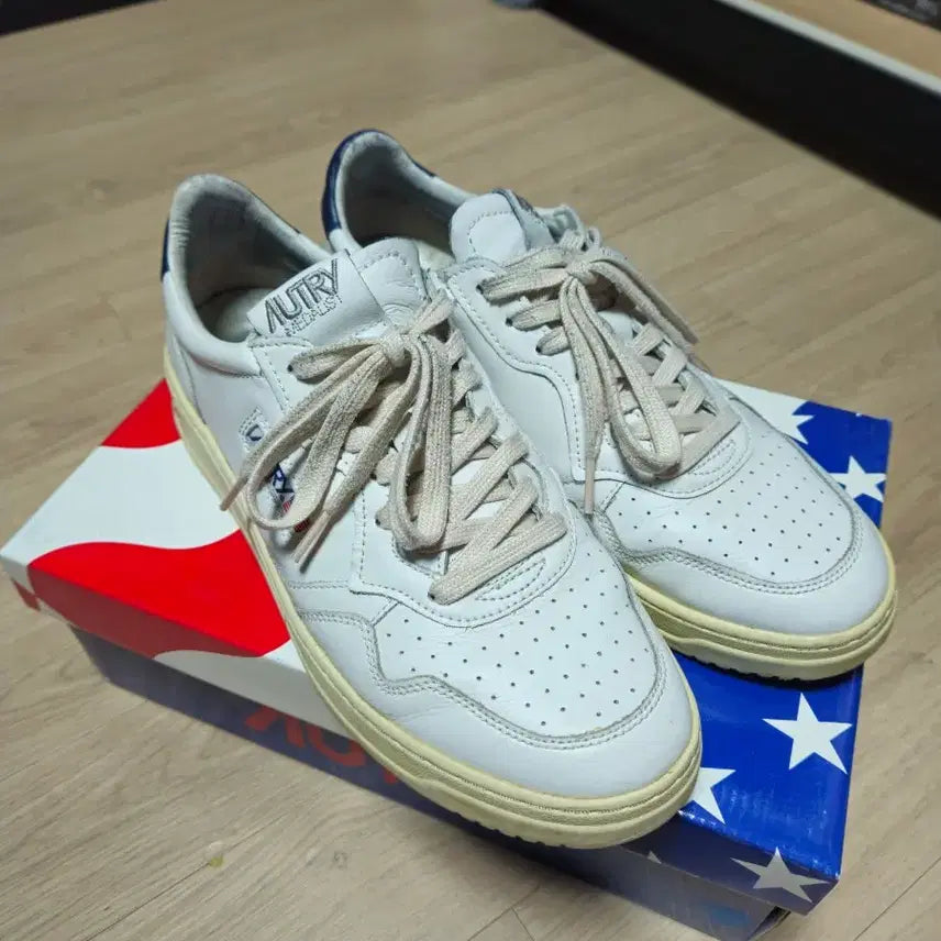 [BUNJANG] Autry Medalist Sneakers / 오트리 메달리스트 44 280~285