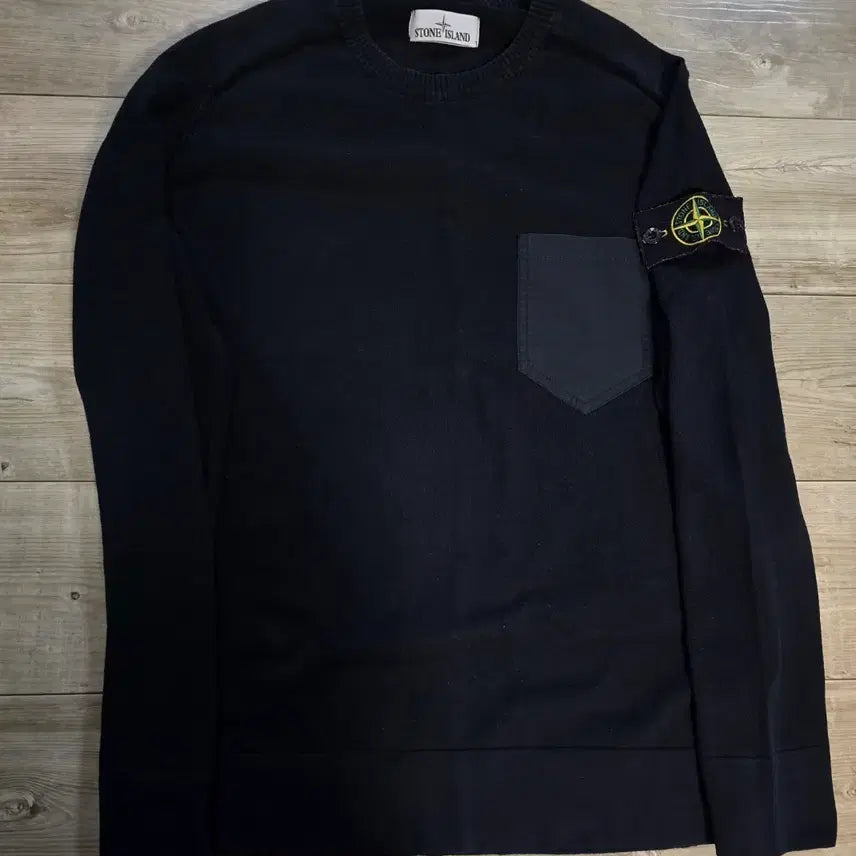 [SOLD OUT] [정품/L사이즈] 스톤아일랜드 블랙 니트 맨투맨