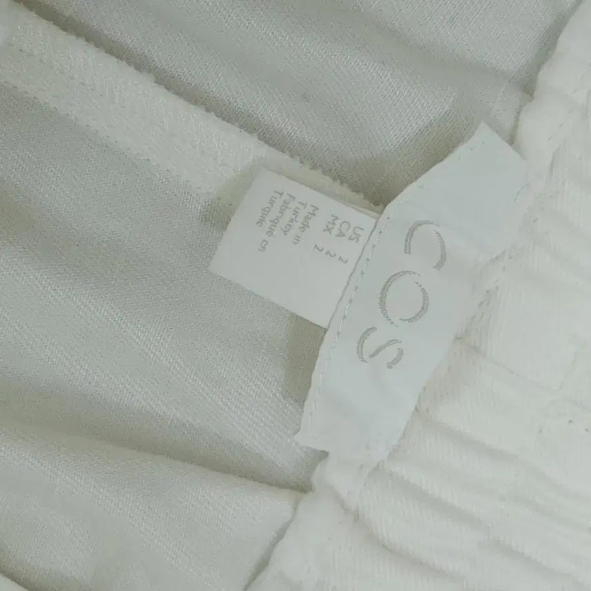 [BUNJANG] COS Slim-Fit Bending Pants Ivory / (2)COS 여성 밴딩 슬림핏 팬츠 아이보리 캐주얼 L5W3033