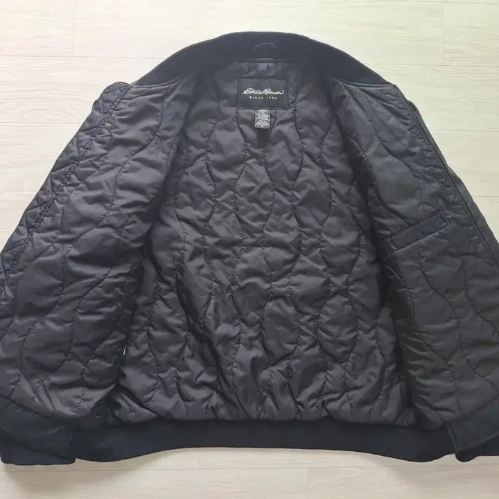[SOLD OUT] L)에디바우어 나일론 봄버 자켓