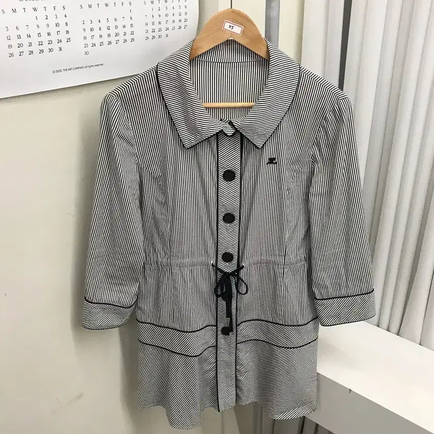 [BUNJANG] 꾸레쥬 로고 코트 원피스 / 꾸레쥬 로고 코트 원피스