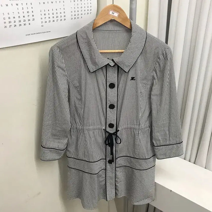 [BUNJANG] 꾸레쥬 로고 코트 원피스 / 꾸레쥬 로고 코트 원피스