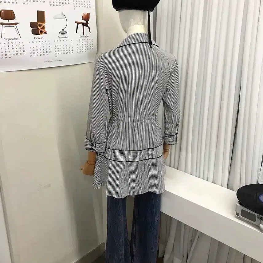 [BUNJANG] 꾸레쥬 로고 코트 원피스 / 꾸레쥬 로고 코트 원피스
