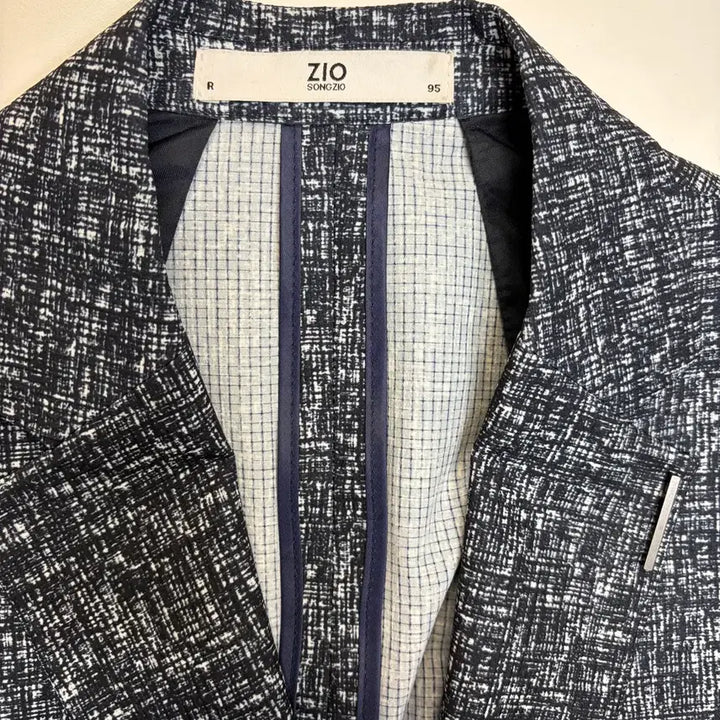 [BUNJANG] ZIOZIO Pattern Blazer Jacket 95 / 지오송지오 패턴 블레이저 자켓 95