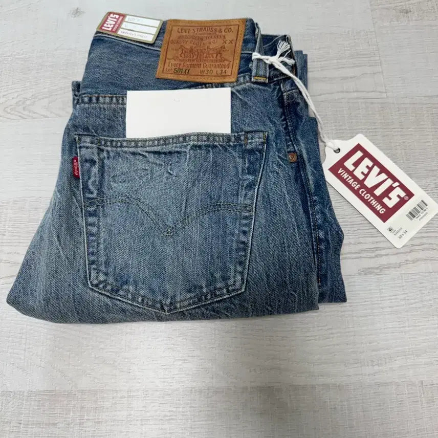 [SOLD OUT] [새상품]리바이스 청바지 LVC47501-0000 30x34