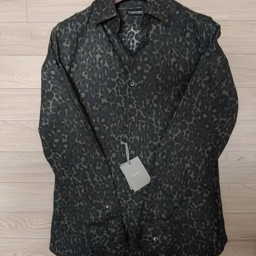 [BUNJANG] Tom Ford Leopard Print Shirt / 톰포드 레오파드 셔츠
