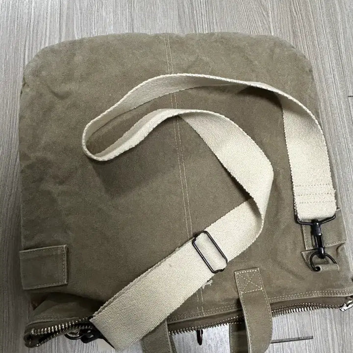 [SOLD OUT] 토이즈맥코이 헬멧백
