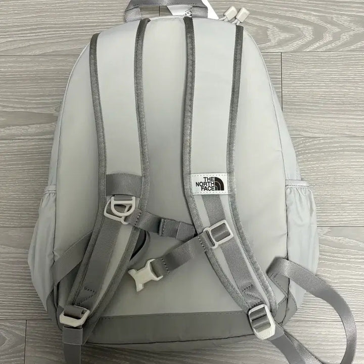[BUNJANG] The North Face Mini Shot Backpack White Sand / 새상품 노스페이스 미니샷 백팩 화이트 샌드 판매
