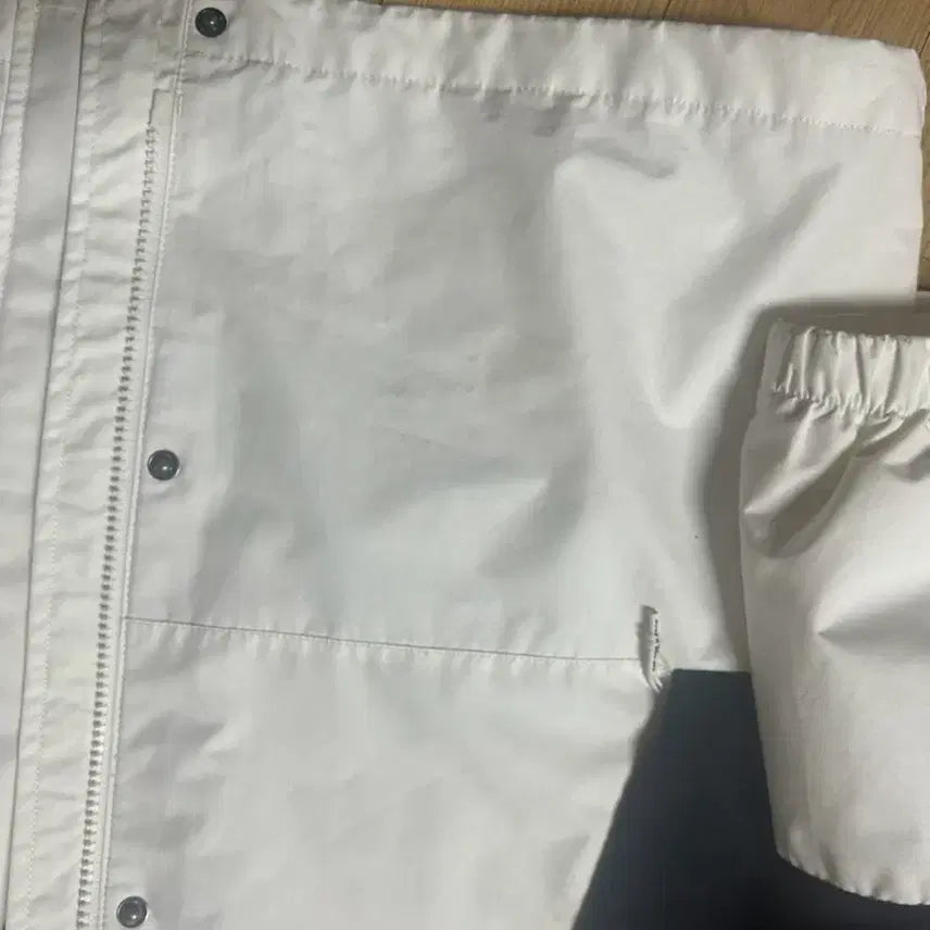 [SOLD OUT] 노스페이스 바람막이 자켓 화이트 L