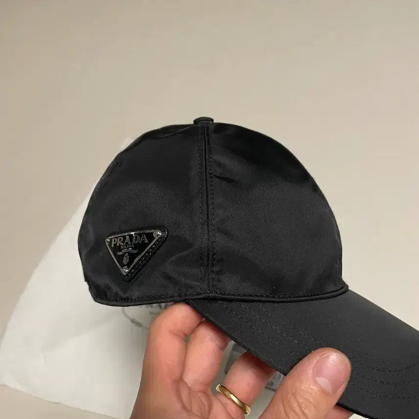 [BUNJANG] Prada Ball Cap Hat / 프라다 모자 볼캡 새상품