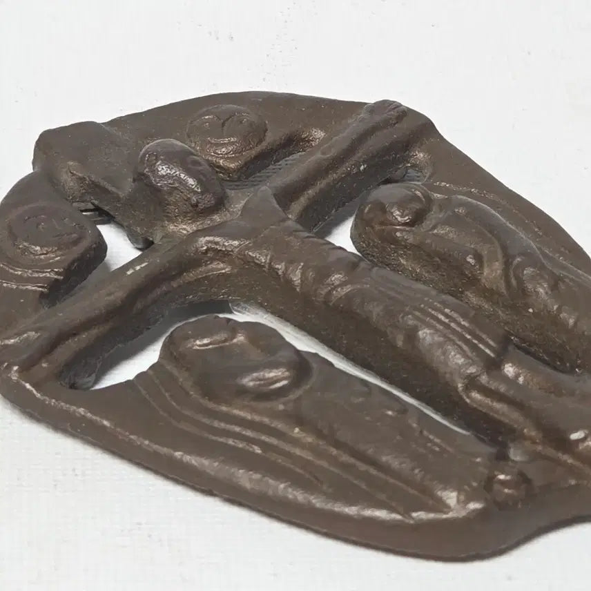 [BUNJANG] Brass Cross with Virgin Mary Sculpture / 황동 십자가 금속 성모마리아 황동 십자가 작가작품