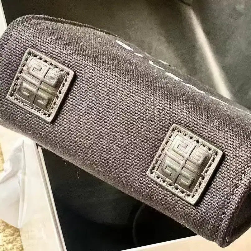 [SOLD OUT] 지방시 핸드백 클러치백