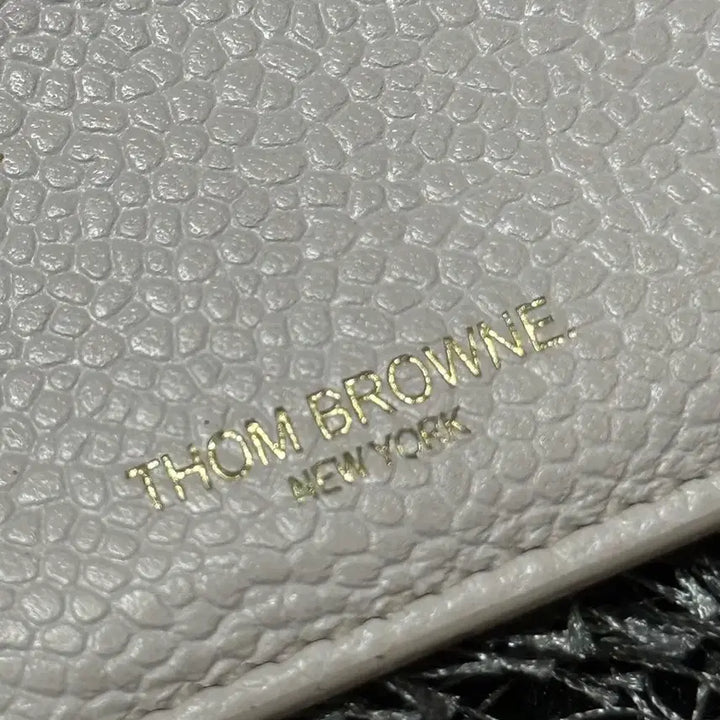 [SOLD OUT] 톰브라운 카드지갑