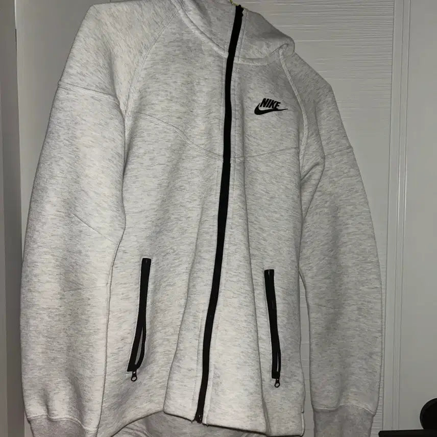[SOLD OUT] 나이키 흰색 테크팩