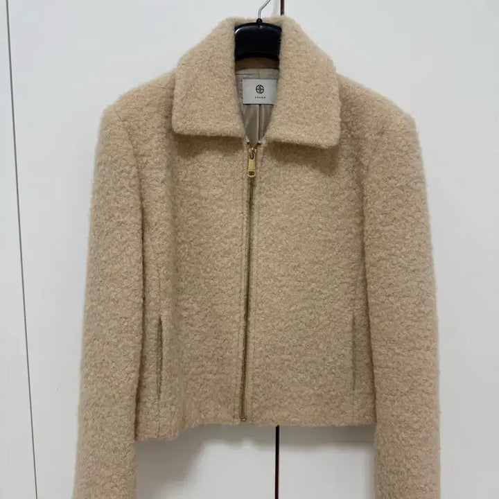 [BUNJANG] Asangblaju Alpaca Boucle Cropped Jacket / 아상블라주 asang 알파카 부클 크롭 자켓