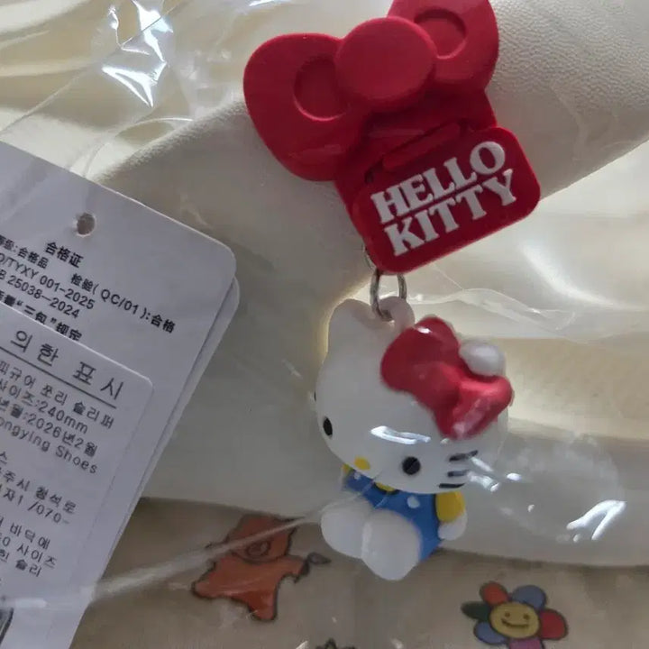 [BUNJANG] Hello Kitty Figure Flip-Flop Slippers / 키티 피규어 쪼리 슬리퍼